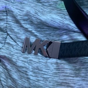 Michael kors belt  size 32